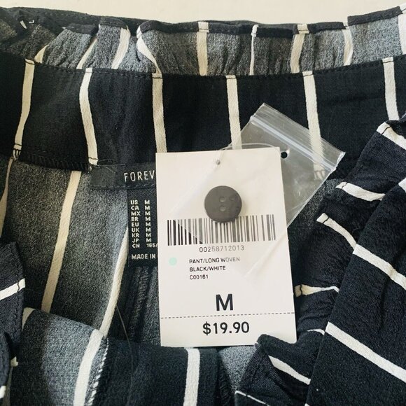 Sexy 2 Piece Black Striped Tie-Front Crop Top Tapered Pants Set Size Small - Picture 10 of 11